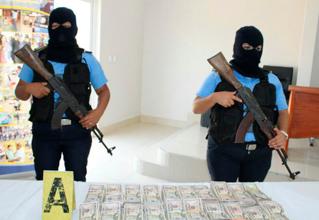 Dinero incautado por la Policía Nacional / Cortesía