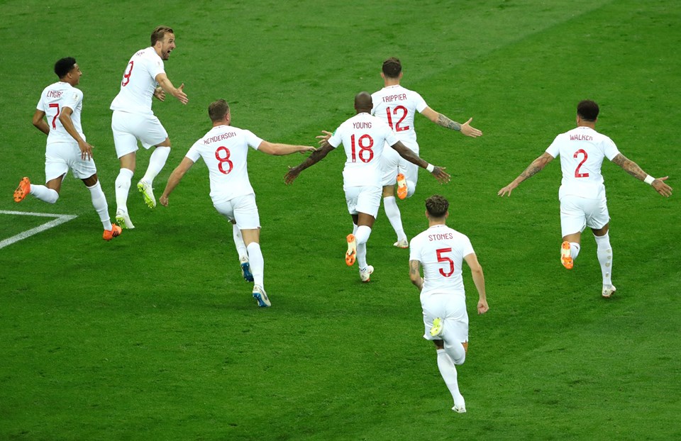 Inglaterra celebró su anotación en los primeros minutos del partido 