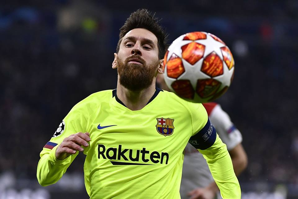 Messi frustrado en el partido ante Lyon 