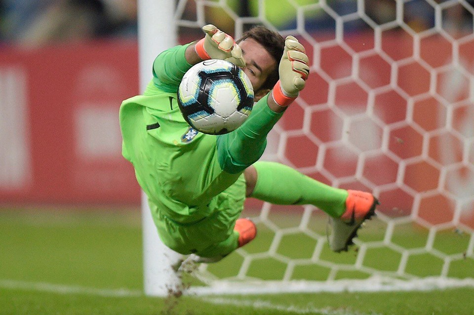 Allison Becker de nuevo figura con la selección de Brasil  