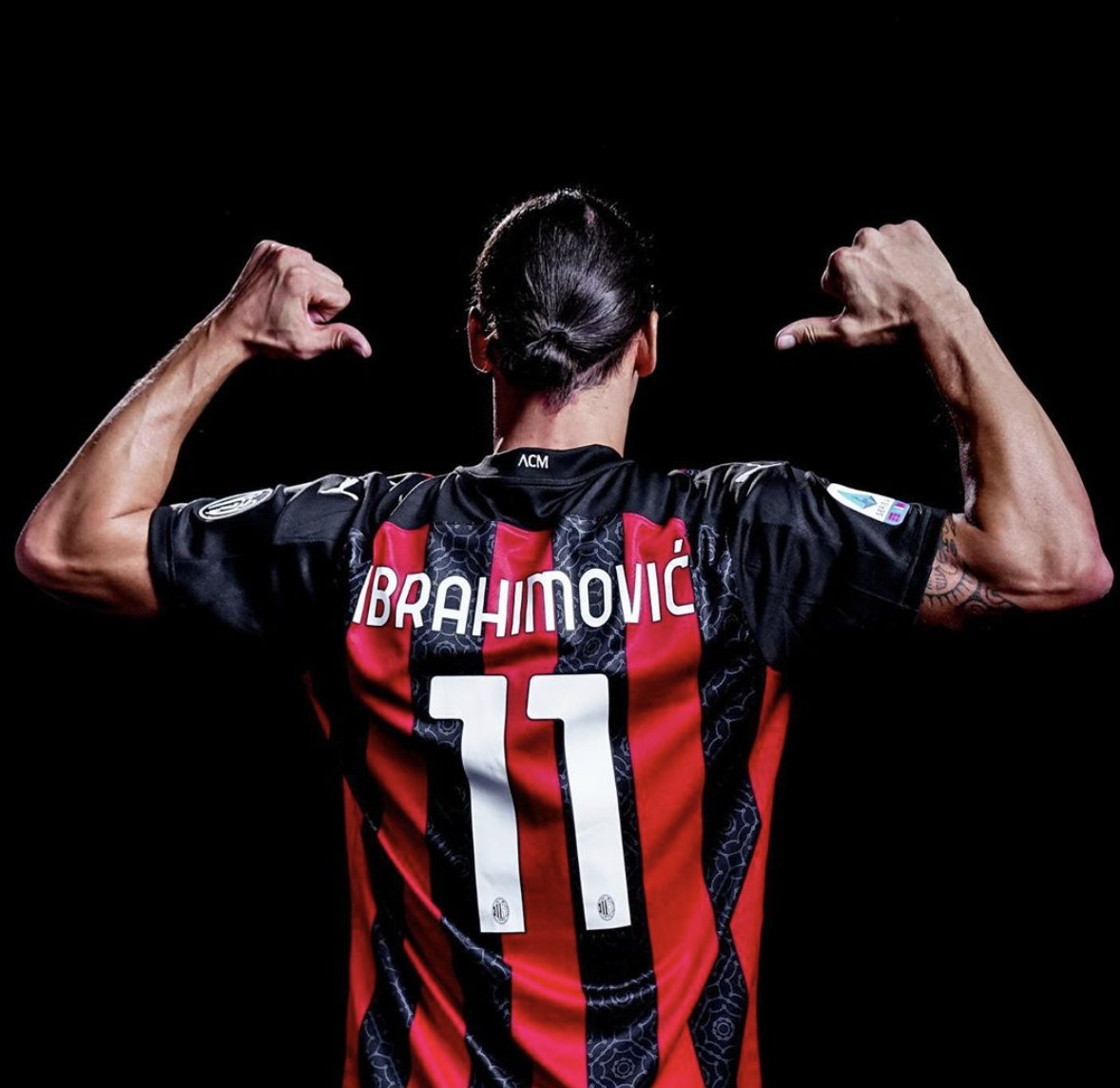 El dorsal 11 es el nuevo número ára Zlatan 
