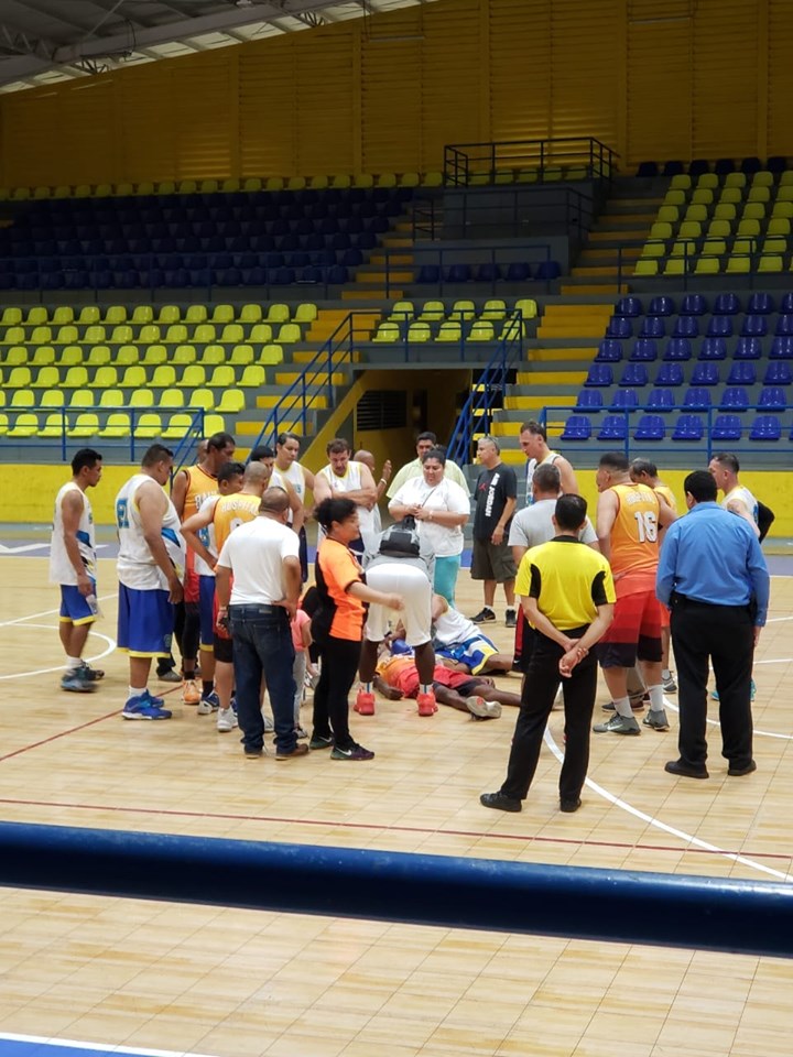 Momentos del fallecimiento en el Polideportivo España. 