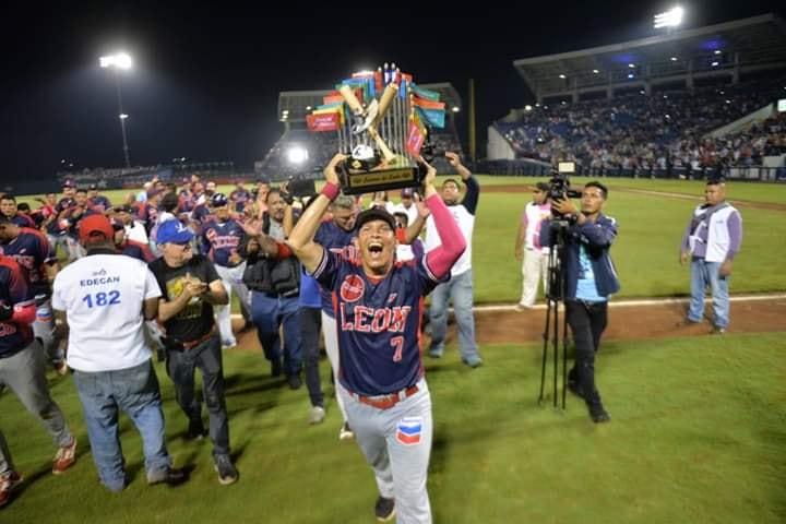 Sandor Guido, el señor de los anillos del béisbol 