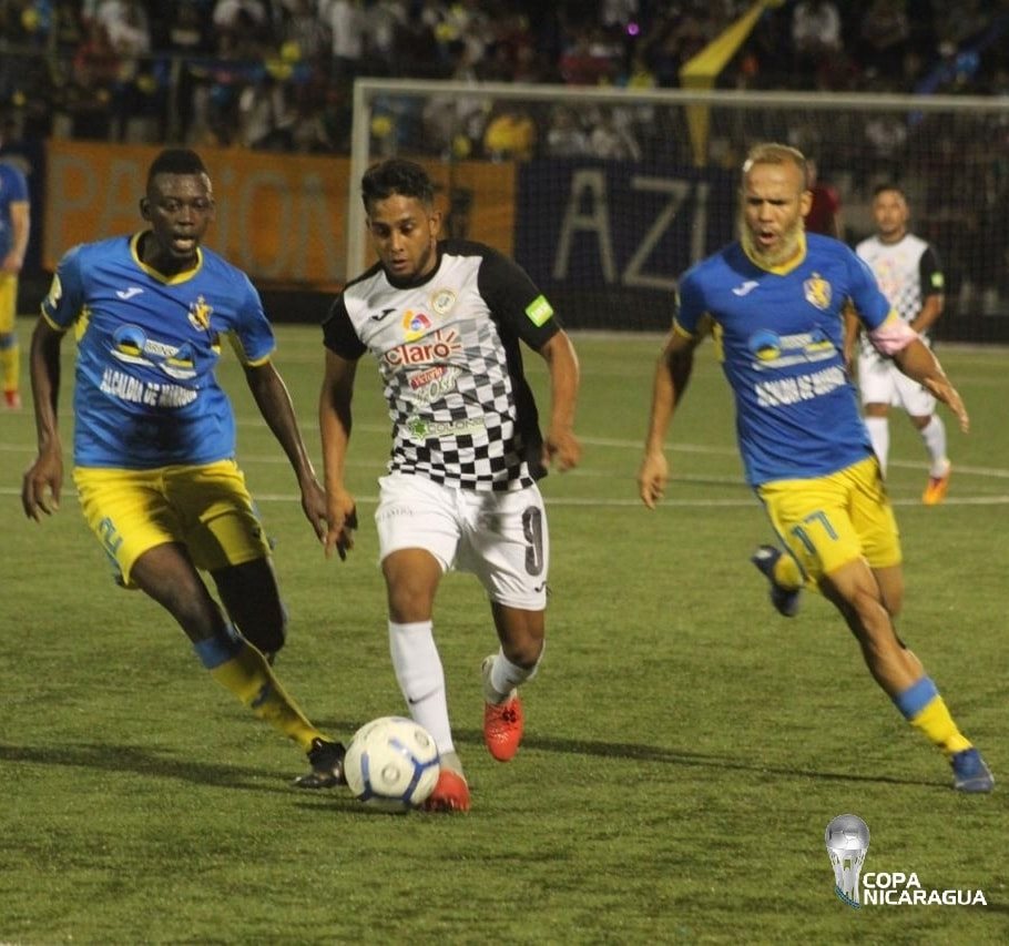 Momentos del partido final entre Managua FC y Diriangén 