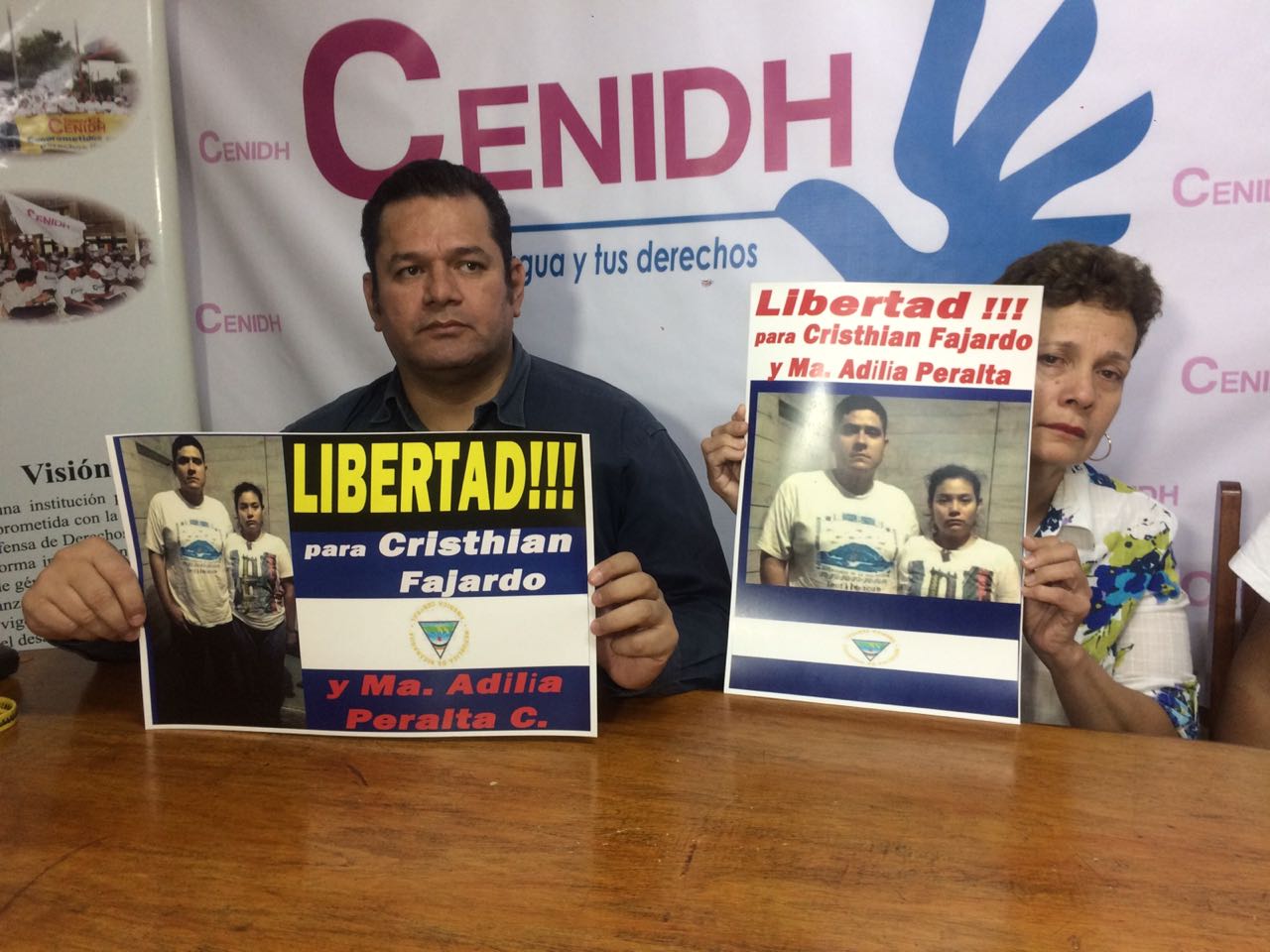 Cristian Fajardo y su esposa María Adilia Peralta fueron detenidos el pasado domingo cuando iban rumbo a Costa Rica. Foto: Walkiria Chavarría
