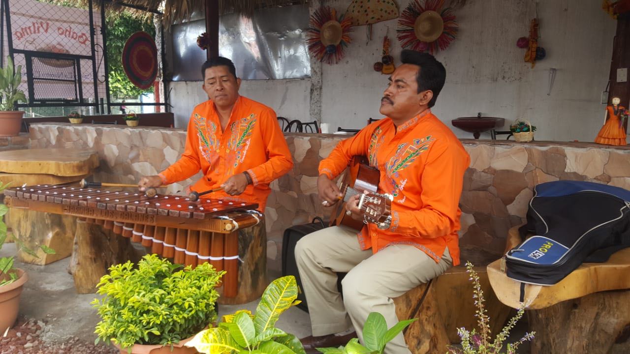 En Vaho Vilma, la cultura nicaragüense a través de la marimba se manifiesta en todo su esplendor. 