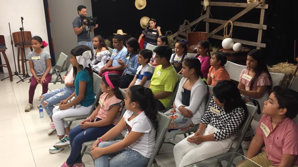 Taller Infantil “Reporteros y Presentadores” de Niños Cámara Acción.