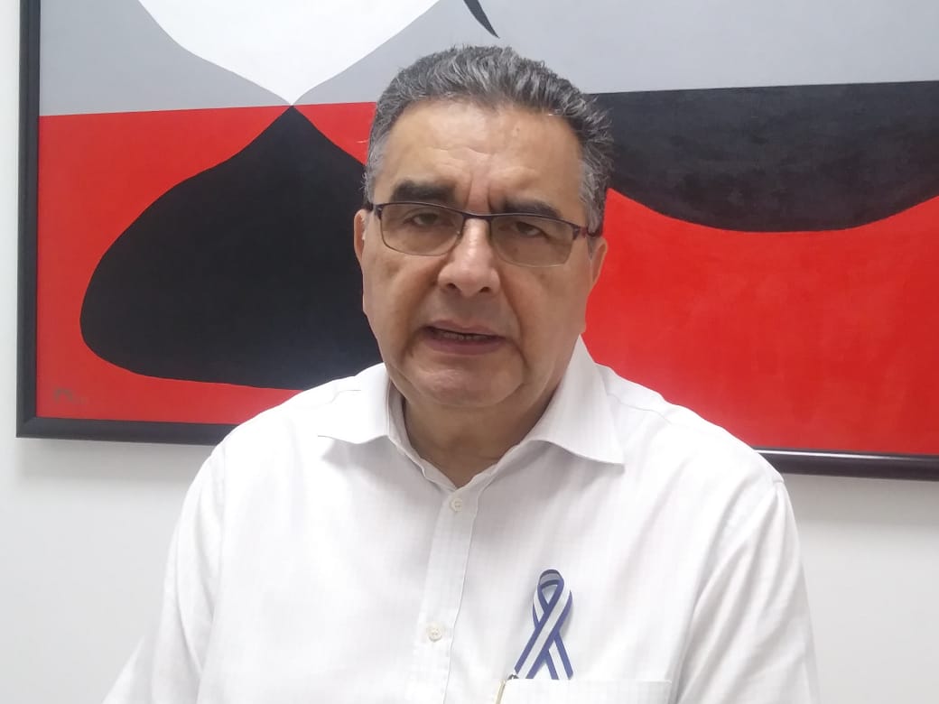 Ernesto Medina, experto en educación