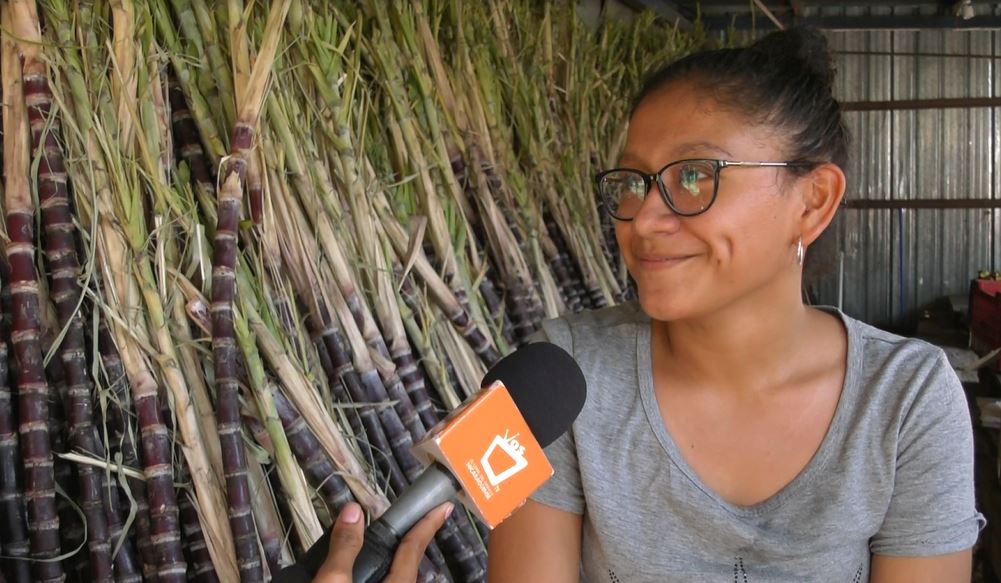 Luz Dayana Suazo, vendedora de caña