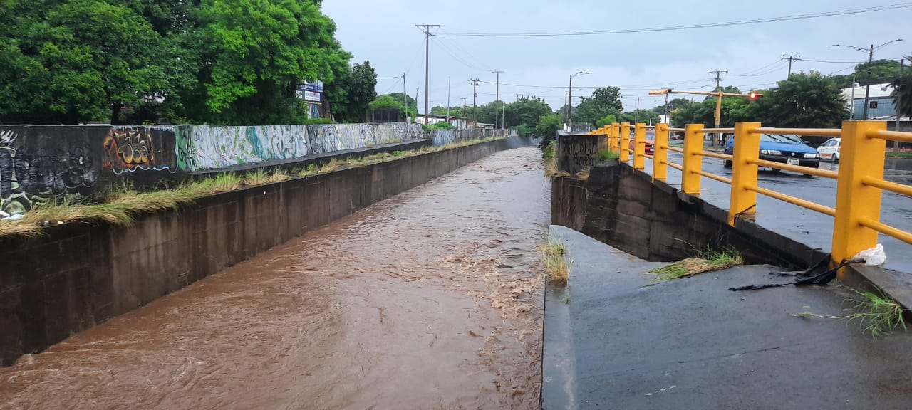 Sector de semáforos El Dorado. 