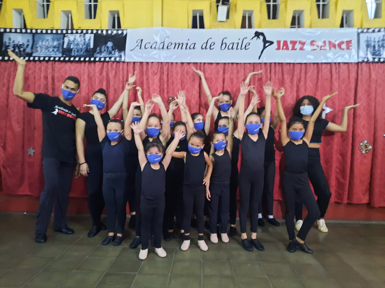 Niñas de la Academia Jazz Dance 