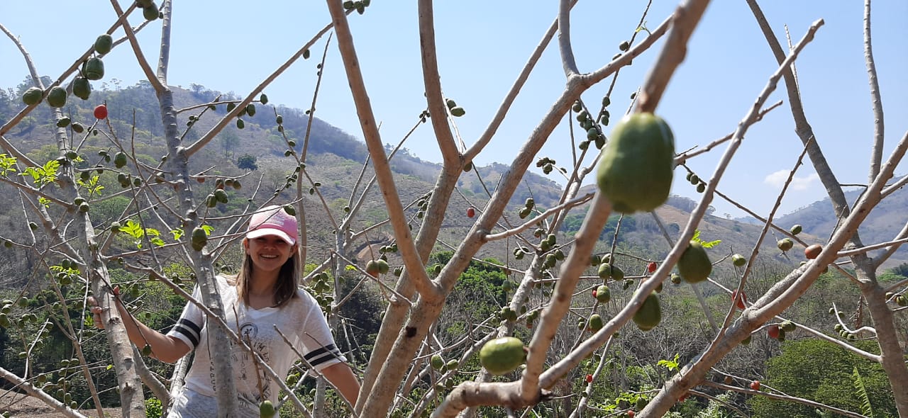 Karen disfruta de la naturaleza en el Jícaro, Nueva Segovia; el lugar que la vio nacer 
