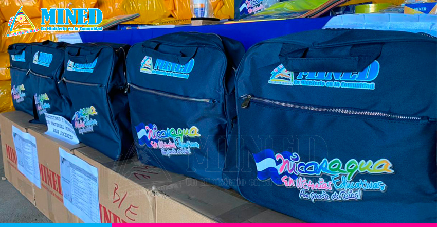 Para este año el Mined entregará 60 mil maletines a igual número de docentes de escuelas públicas del país.