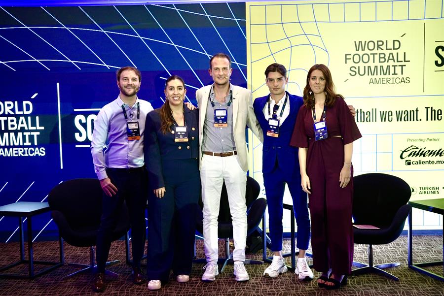 Imagen del panel organizado por The Football Business Academy (FBA) en el World Football Summit Americas, en Ciudad de México./ EFE