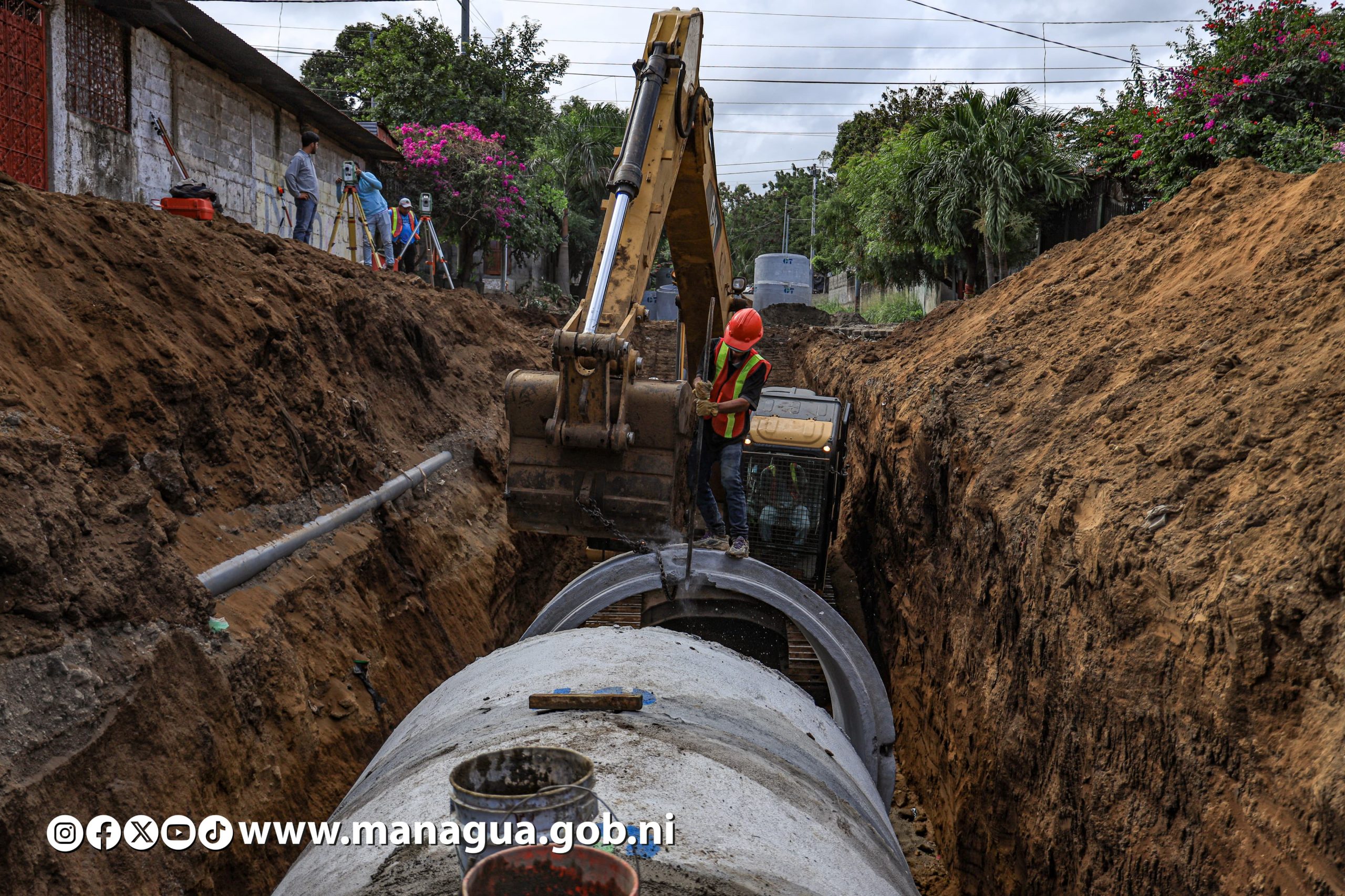 Drenaje pluvial avanza para erradicar un punto crítico 