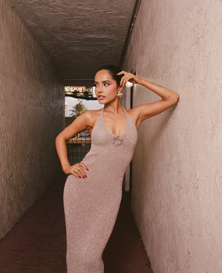 Fotografía cedida por Monica Zulema donde aparece la cantante estadounidense Becky G./ EFE