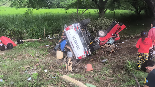 Al menos 9 personas lograron sobrevivir al aparatoso accidente./ cortesía 